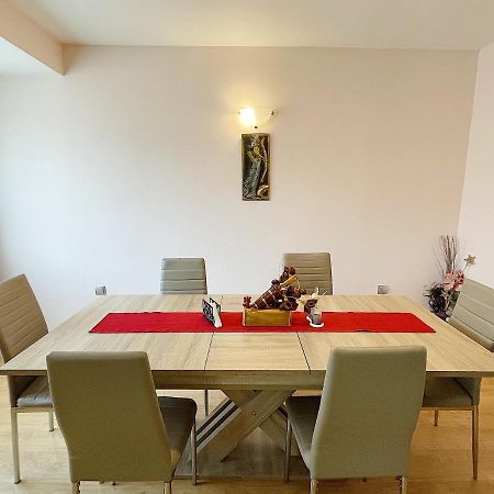 Spacious And Bright Maisonette Varna Center Exterior photo