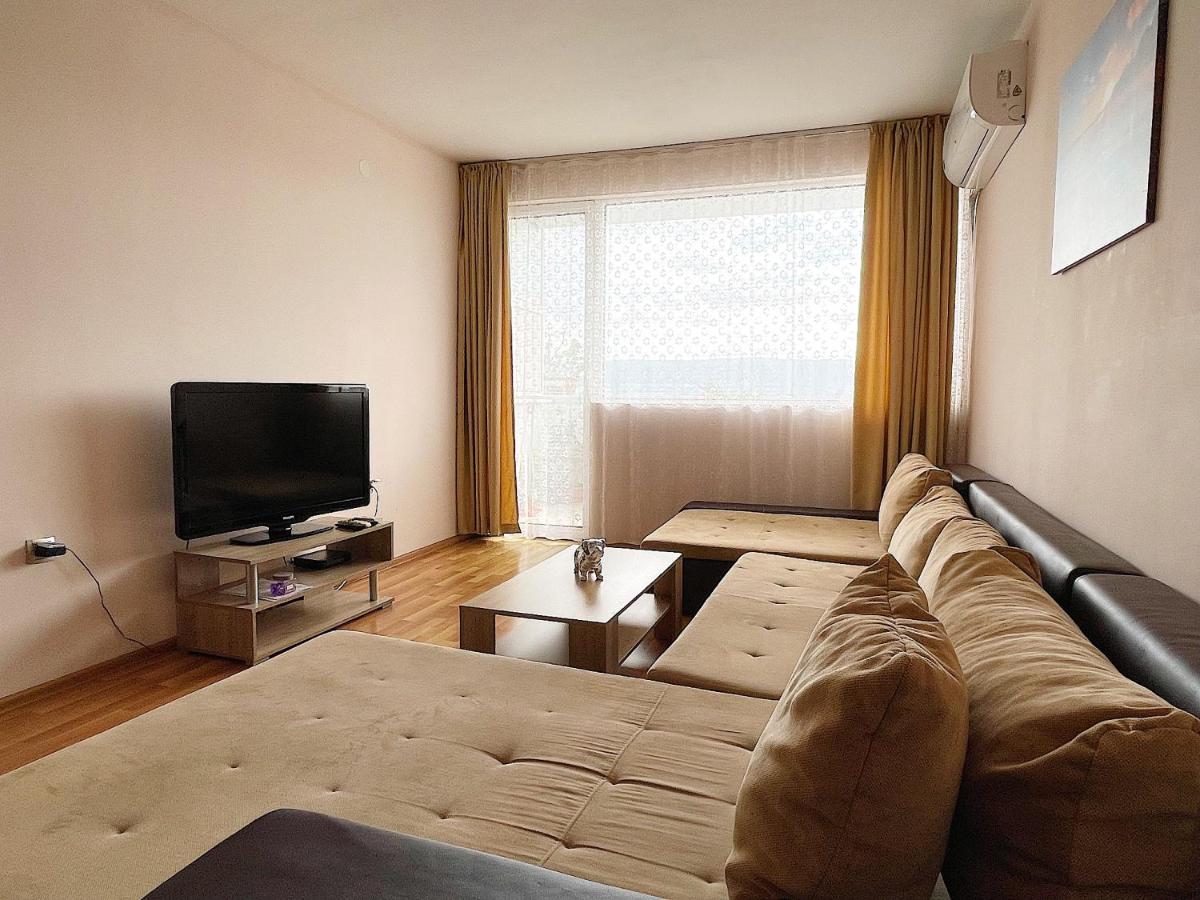 Spacious And Bright Maisonette Varna Center Exterior photo